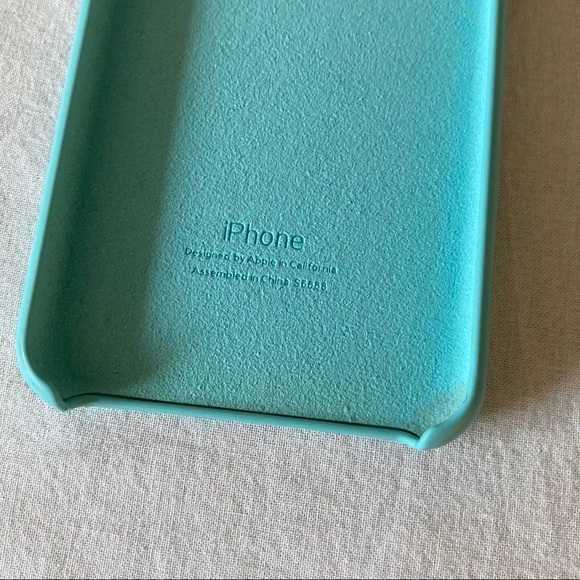 SOLD❗️Apple IPhone XS MAX case - Picture 3 of 4